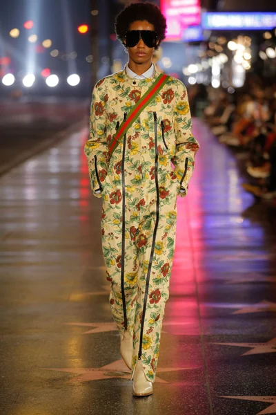 Look 84